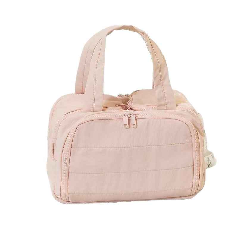 Lightweight And Large Capacity Partition Storage Travel Bag