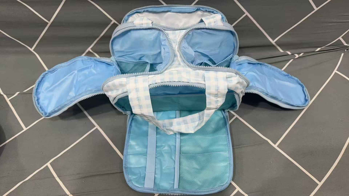 Lightweight And Large Capacity Partition Storage Travel Bag