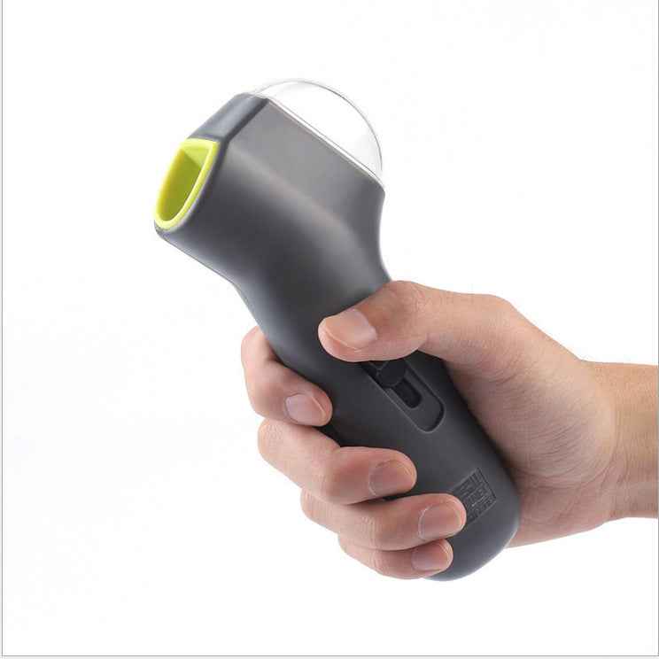 Interactive Dog Snack Launcher: Transform Outdoor Training into Fun Adventures