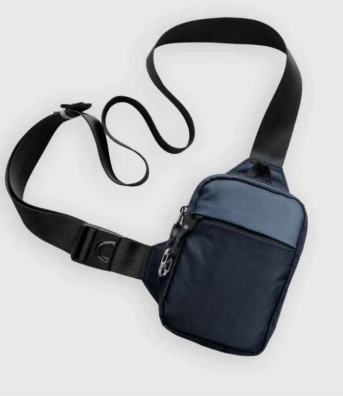 Men’s Waterproof Crossbody Chest Bag