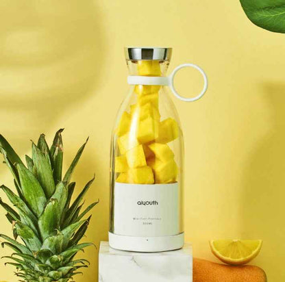 Discover the Freedom of Fresh Juice with Our Portable Electric Mini Juicer